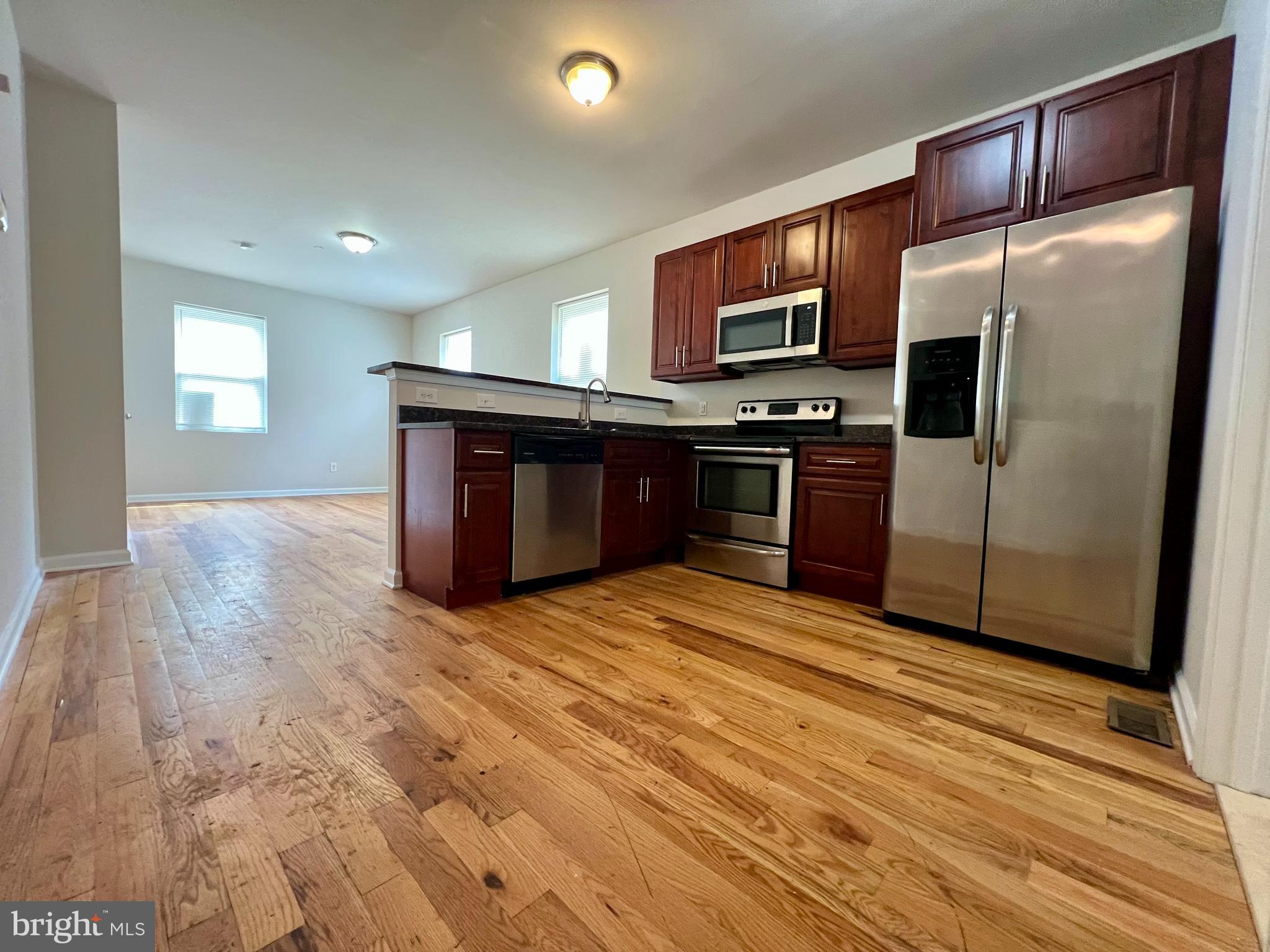 TEMPLE UNIVERSITY - Residential Lease