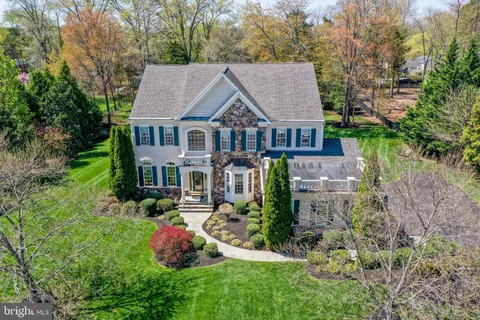 14520 Chamberry Circle, Haymarket, VA MLS: VAPW2091950
