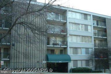 1 bedroom, 1 bath condo for a great price. Property needs some improvements. Short sale , subject to third party approval, Sold As- Is. Buyer will be responsible for the condo documents and verication of condo fees. No FHA or VA. Perfect for an investor