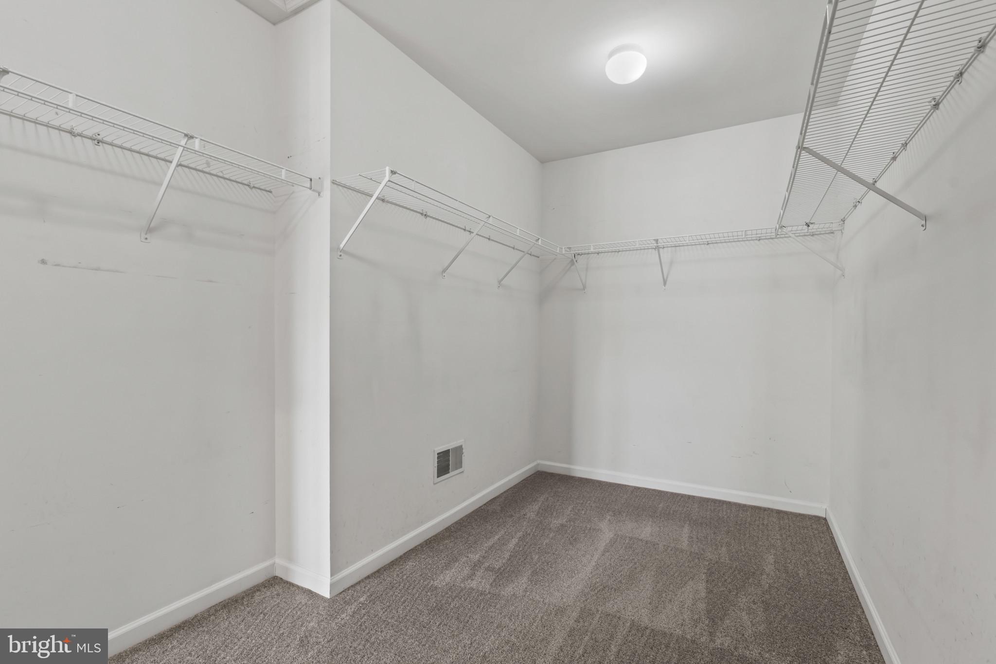 WILTSHIRE - Residential