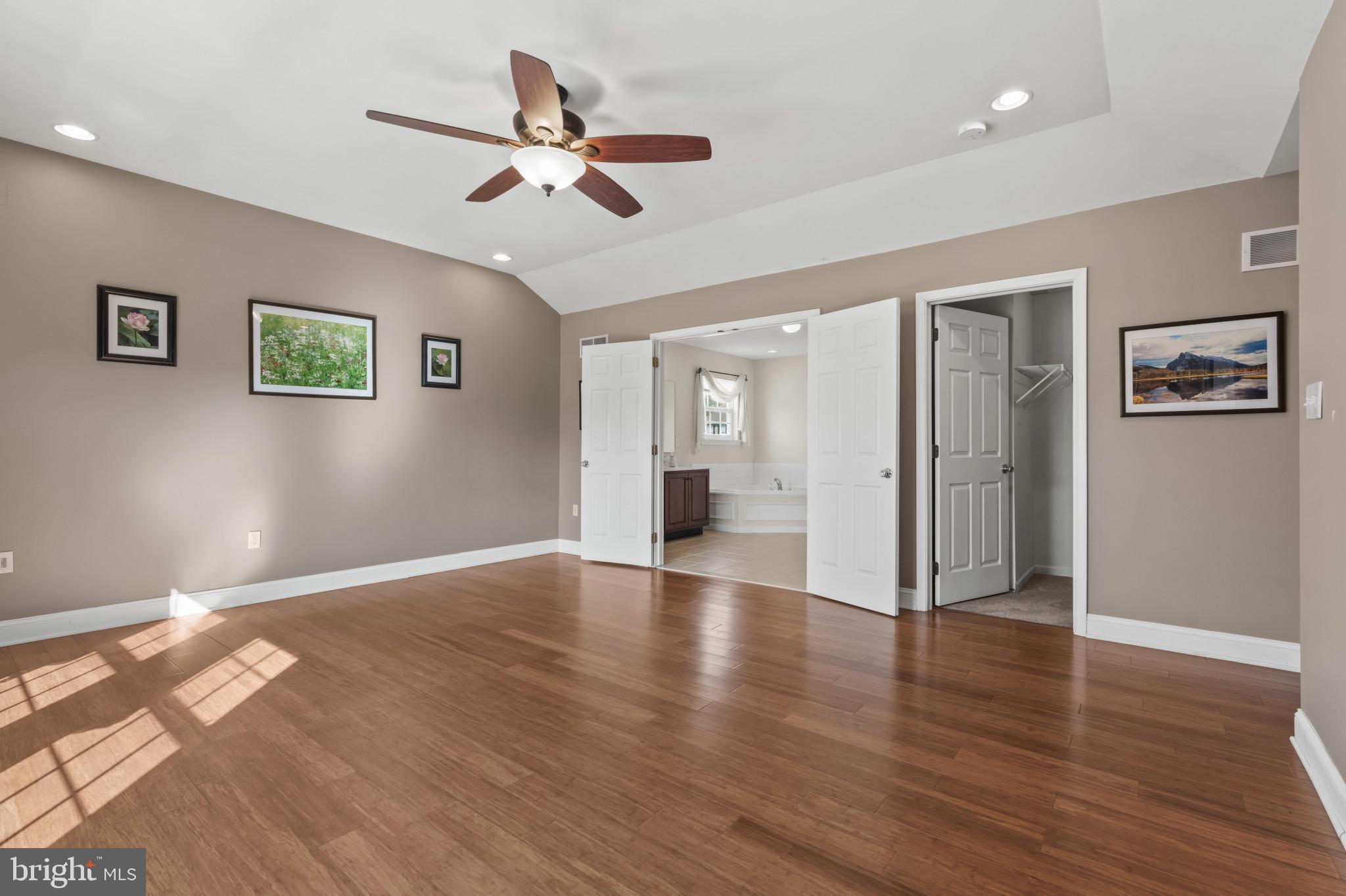 WILTSHIRE - Residential