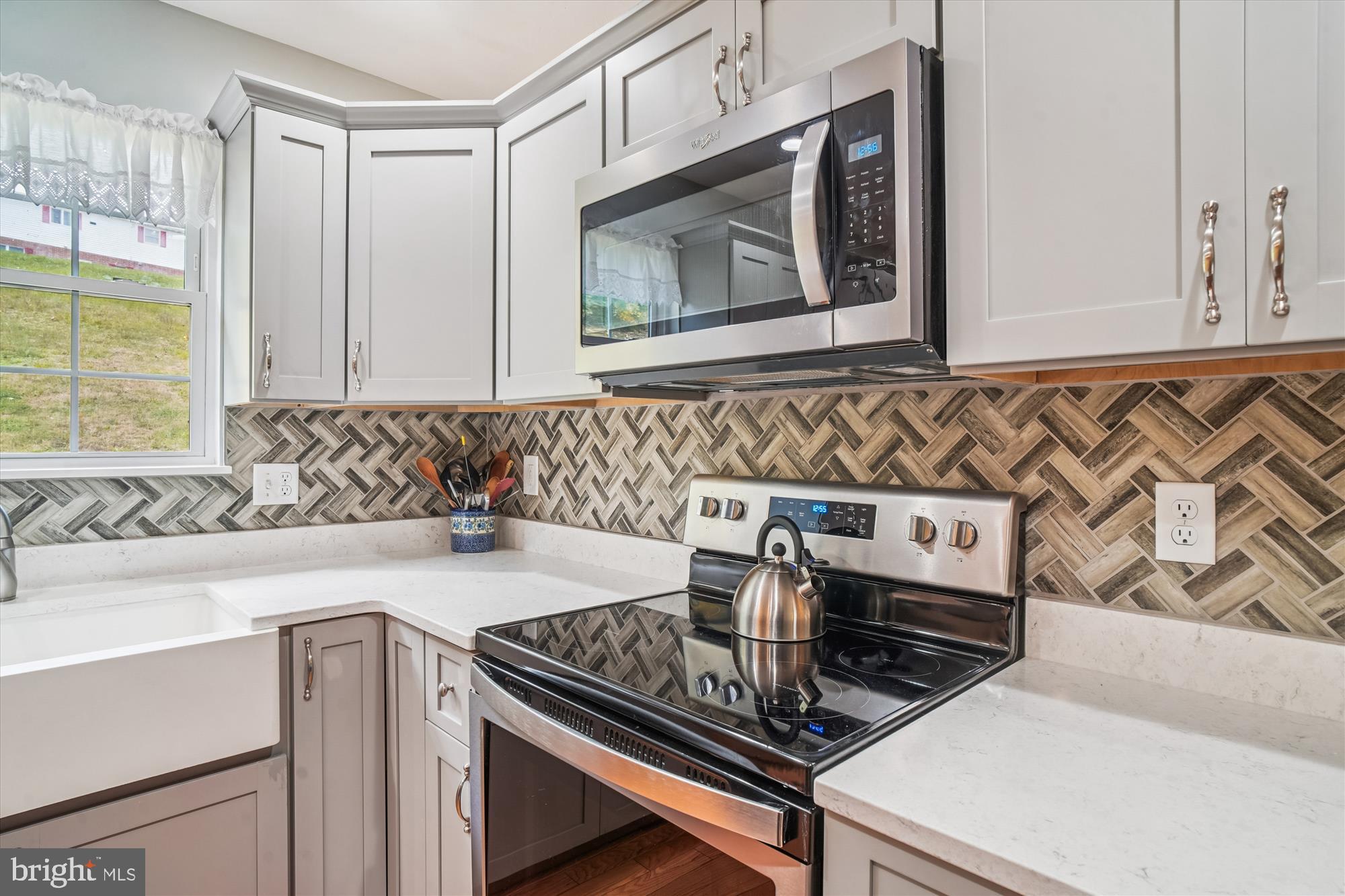 SULLIVAN HEIGHTS - Residential