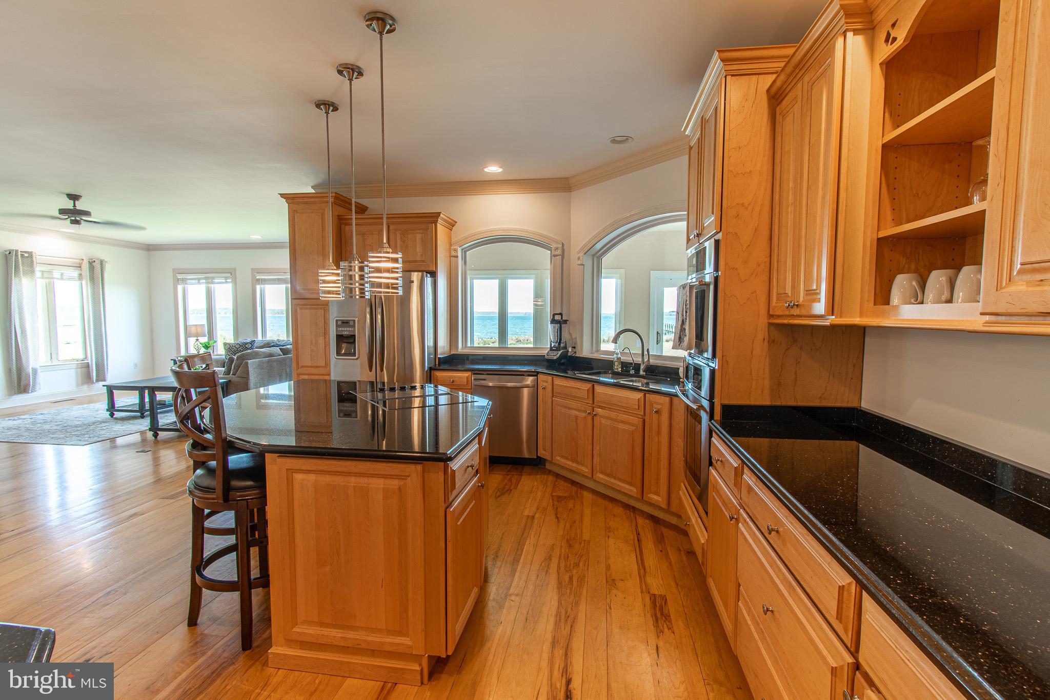 MCKEIL POINTE - Residential