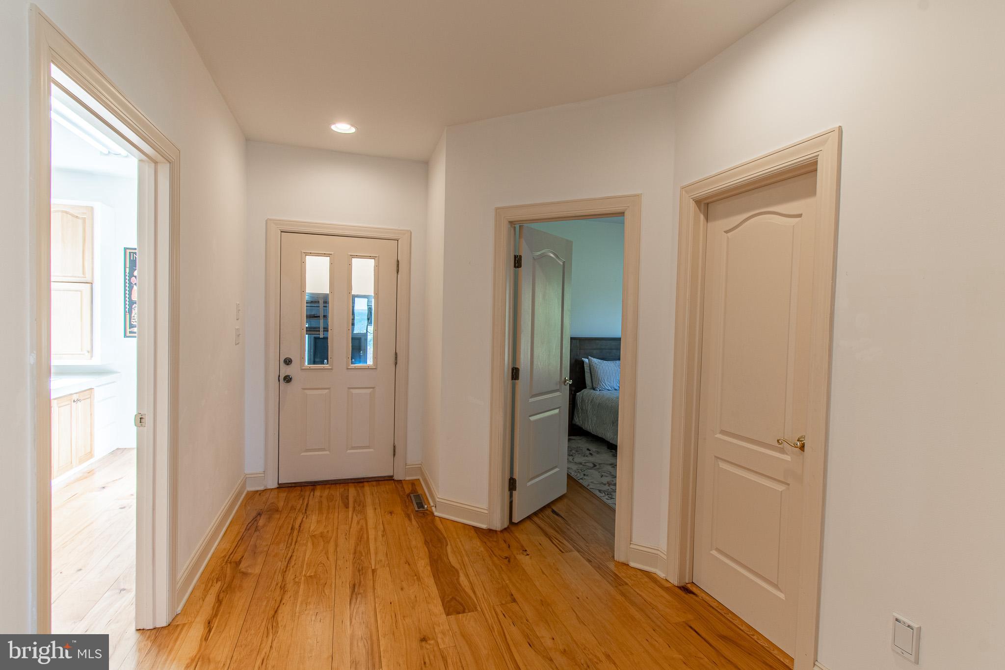 MCKEIL POINTE - Residential