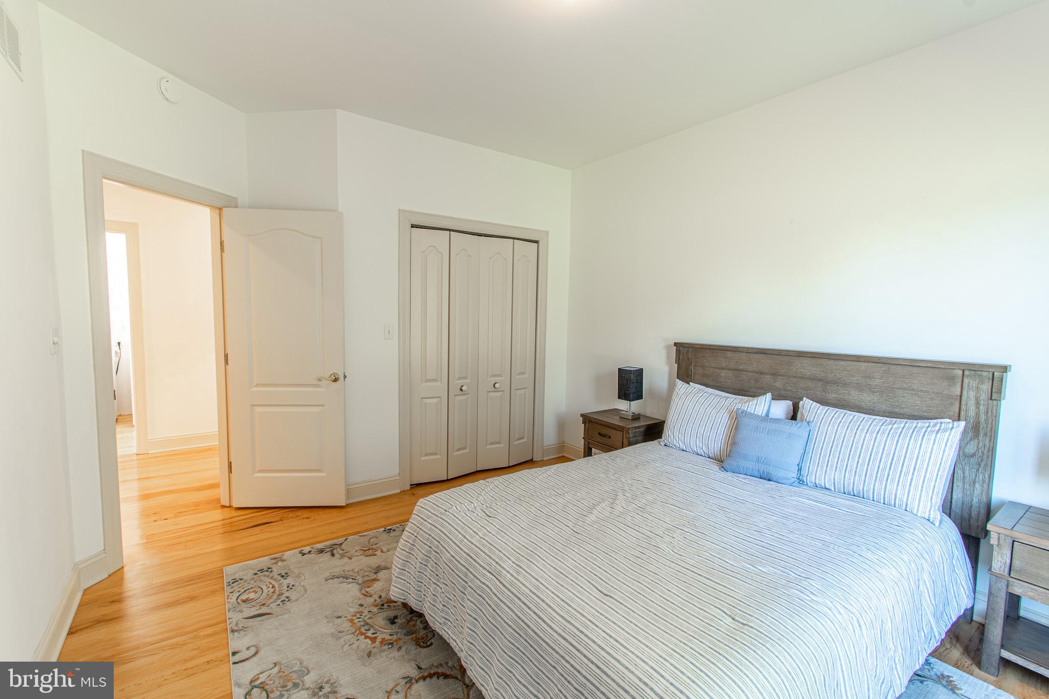 MCKEIL POINTE - Residential