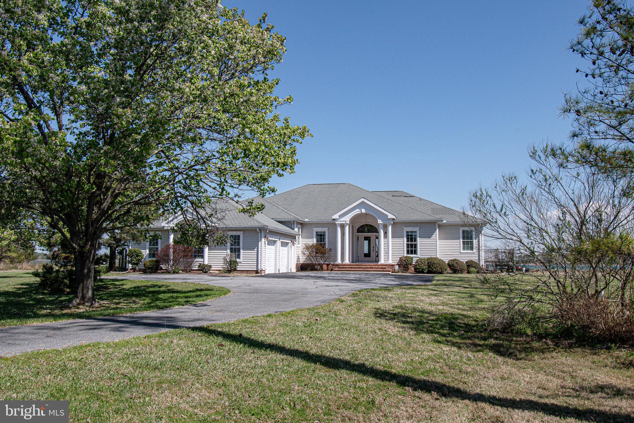 MCKEIL POINTE - Residential