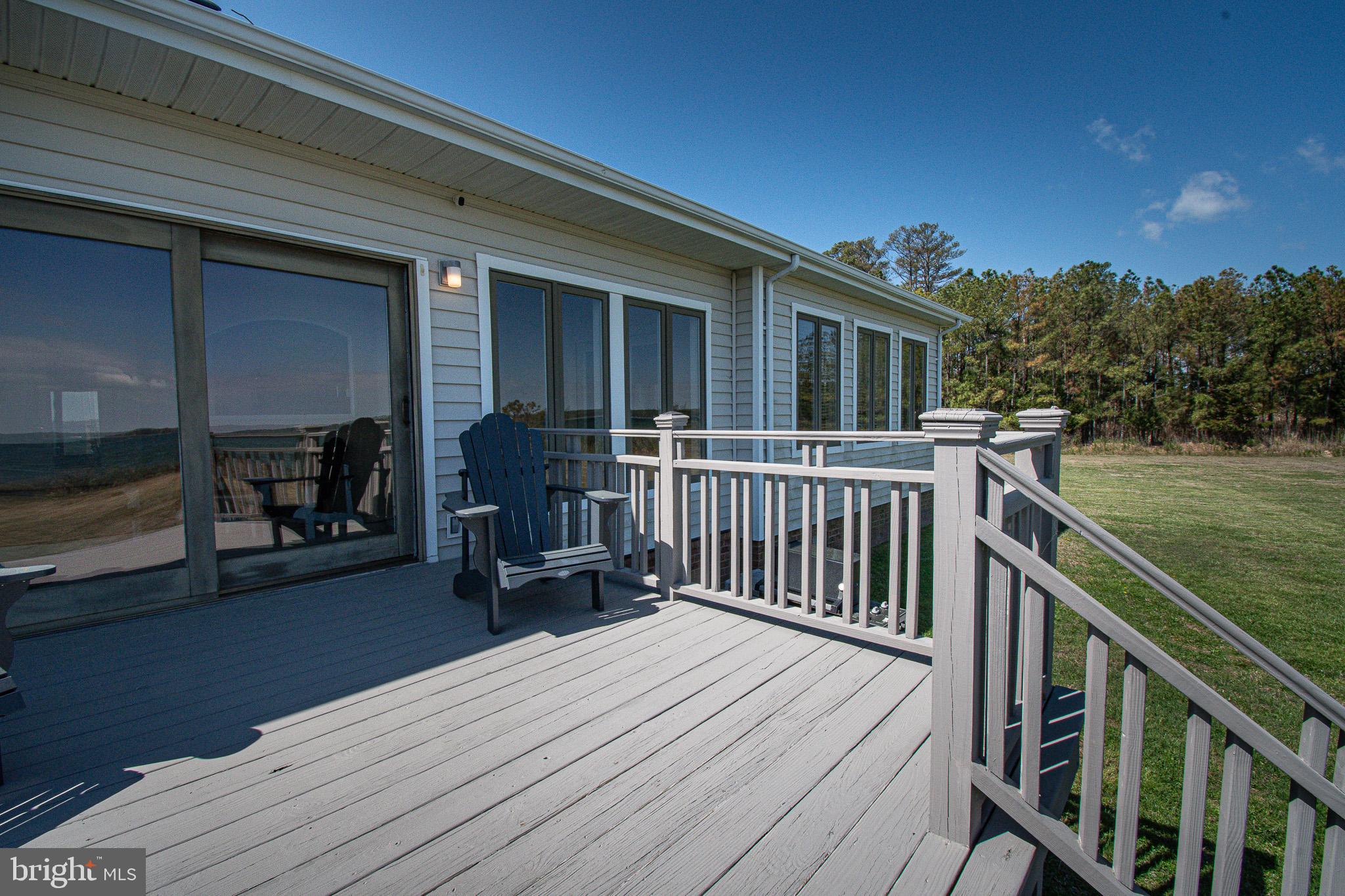 MCKEIL POINTE - Residential