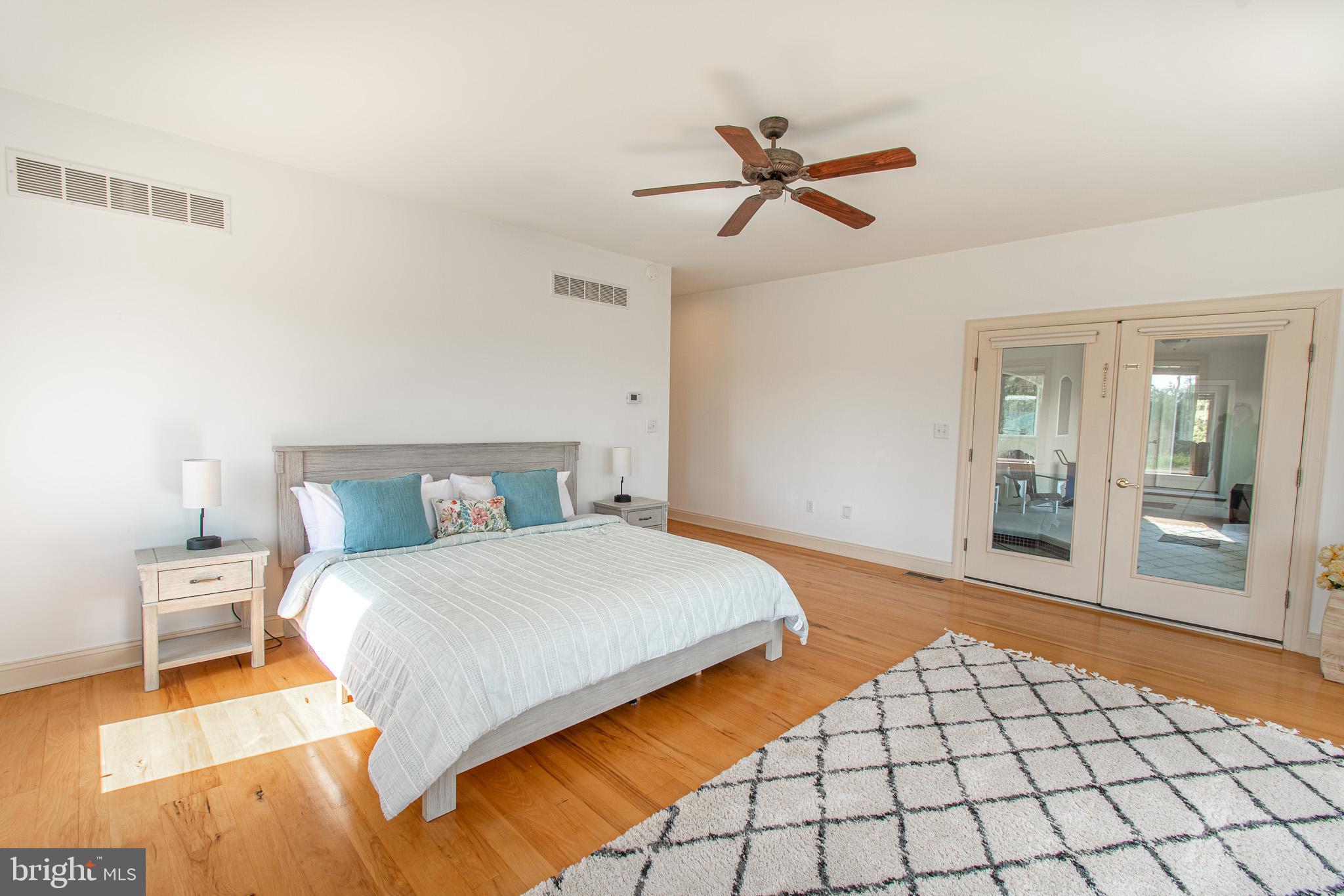 MCKEIL POINTE - Residential