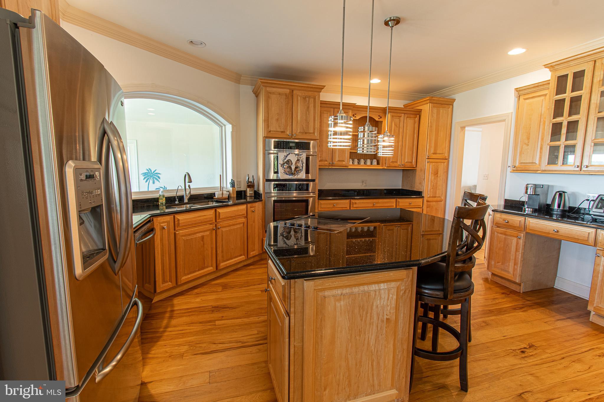 MCKEIL POINTE - Residential