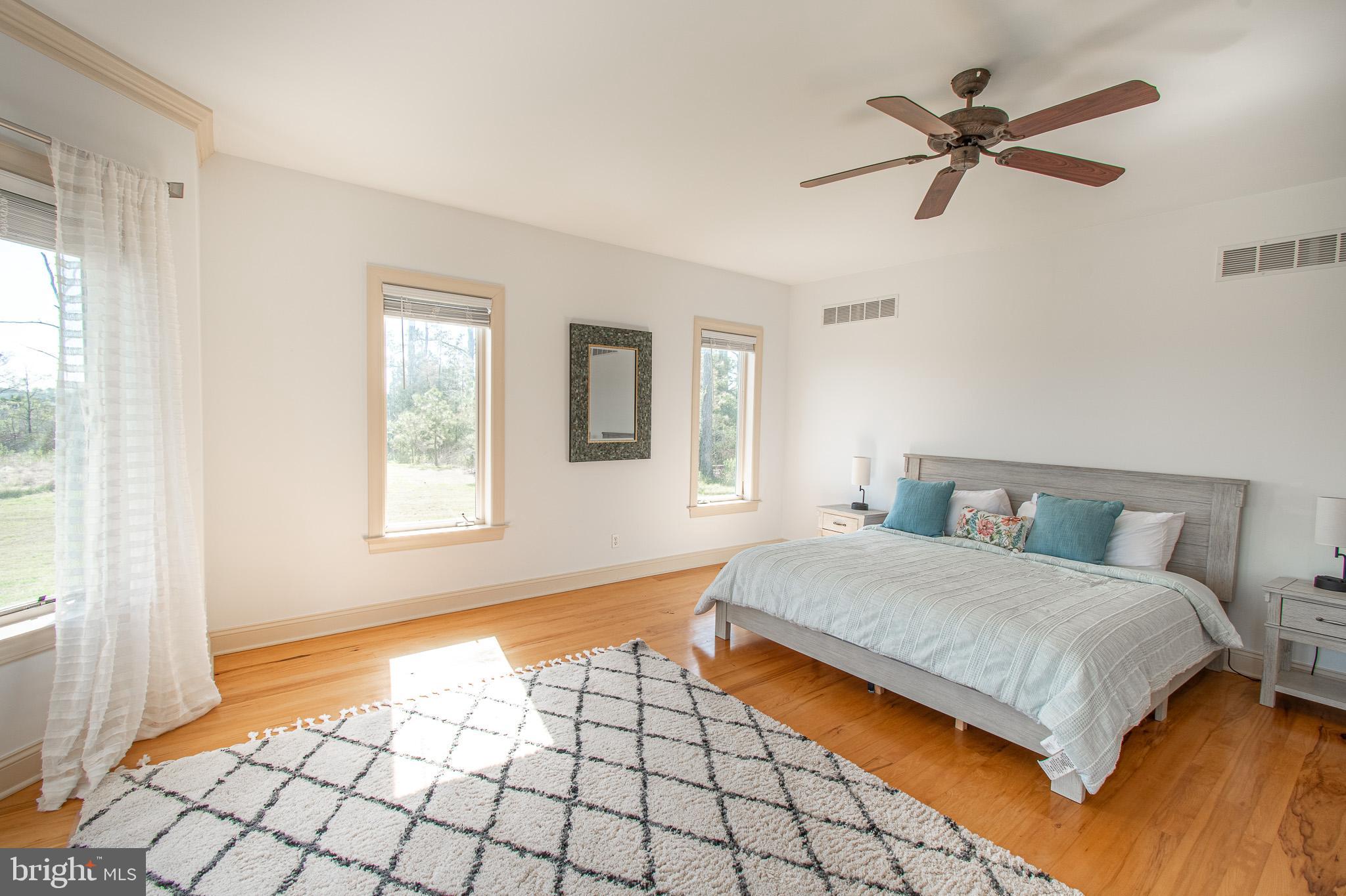 MCKEIL POINTE - Residential