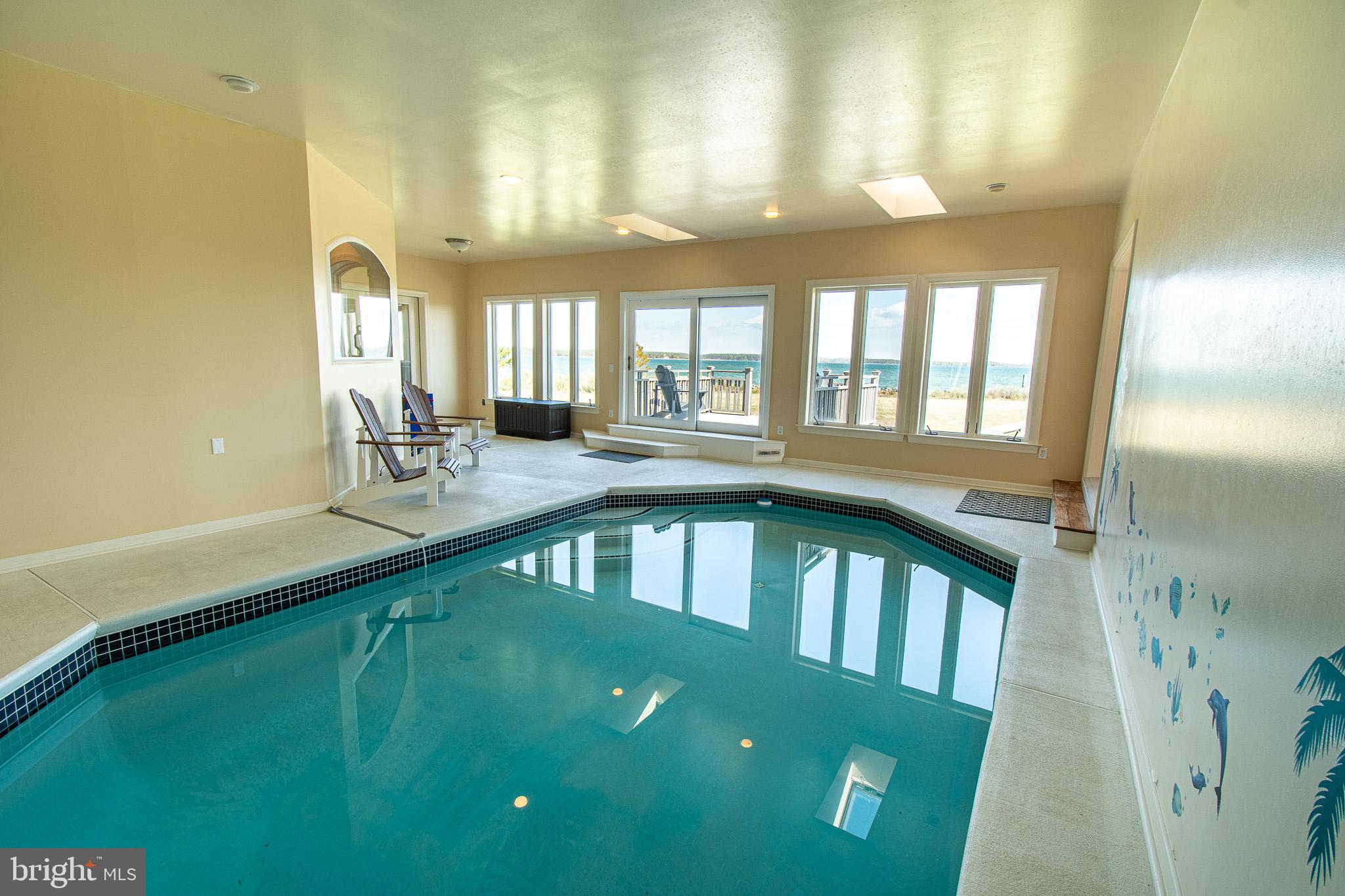 MCKEIL POINTE - Residential