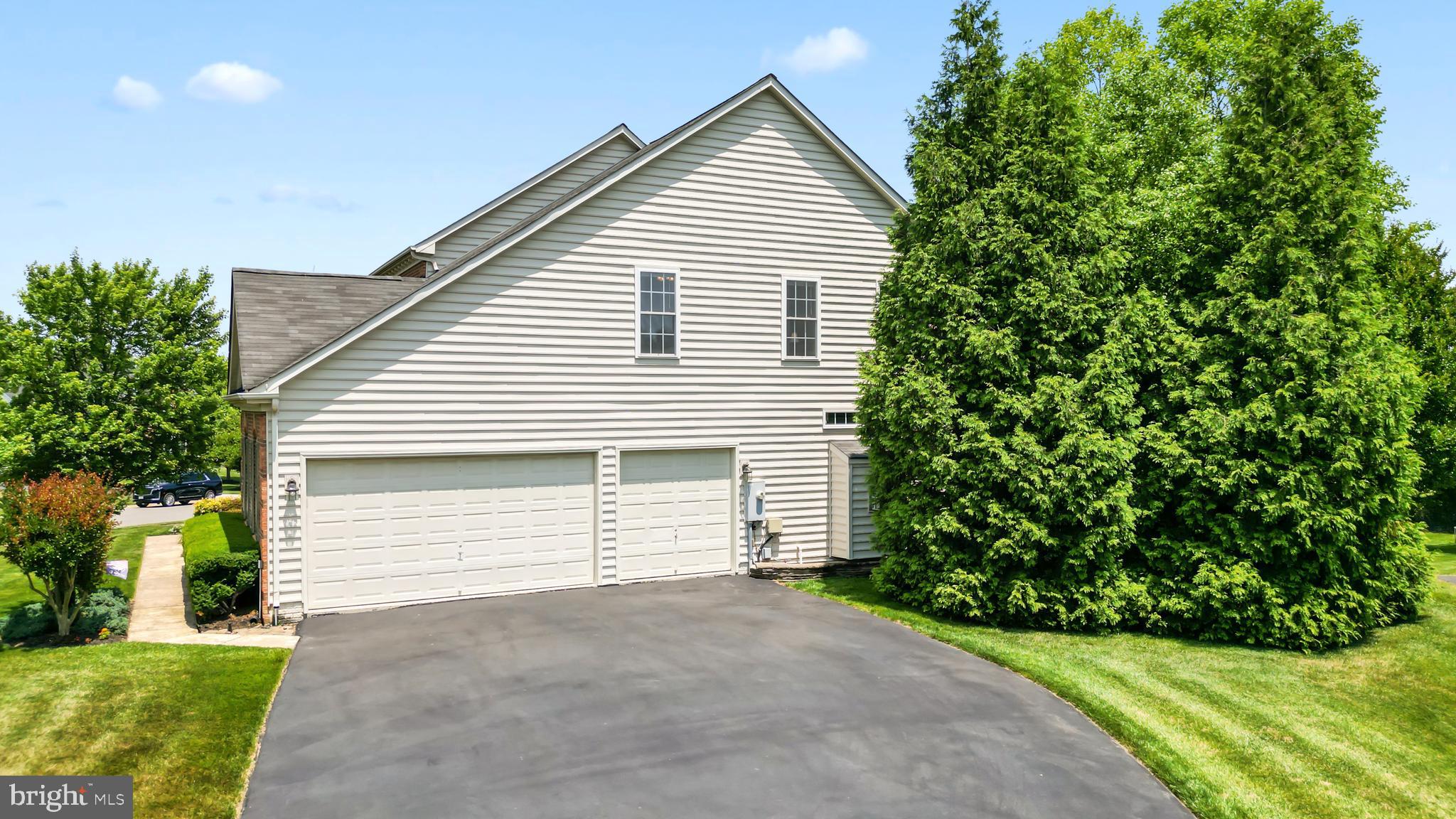 CEDAR HUNT - Residential