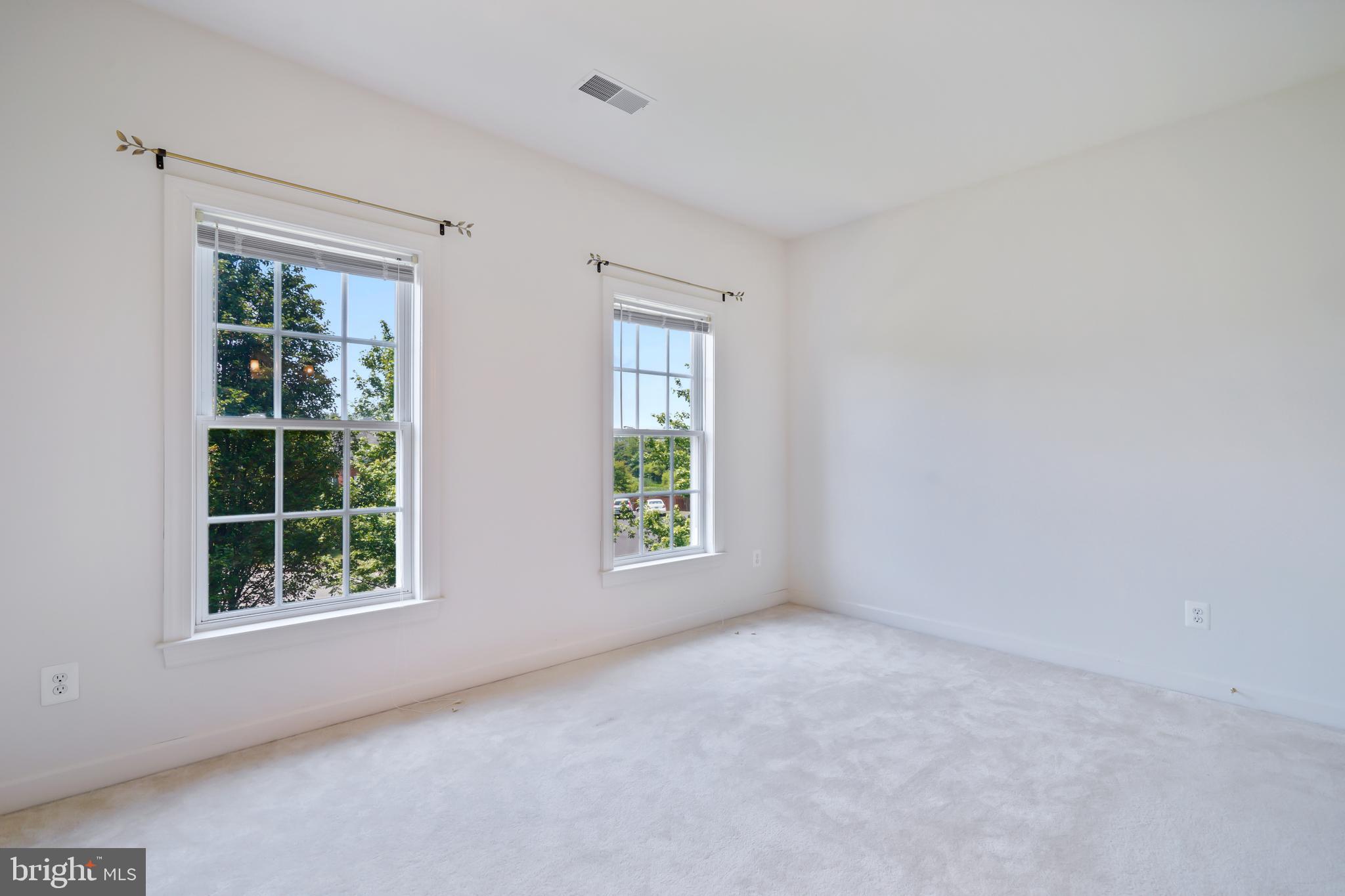 CEDAR HUNT - Residential