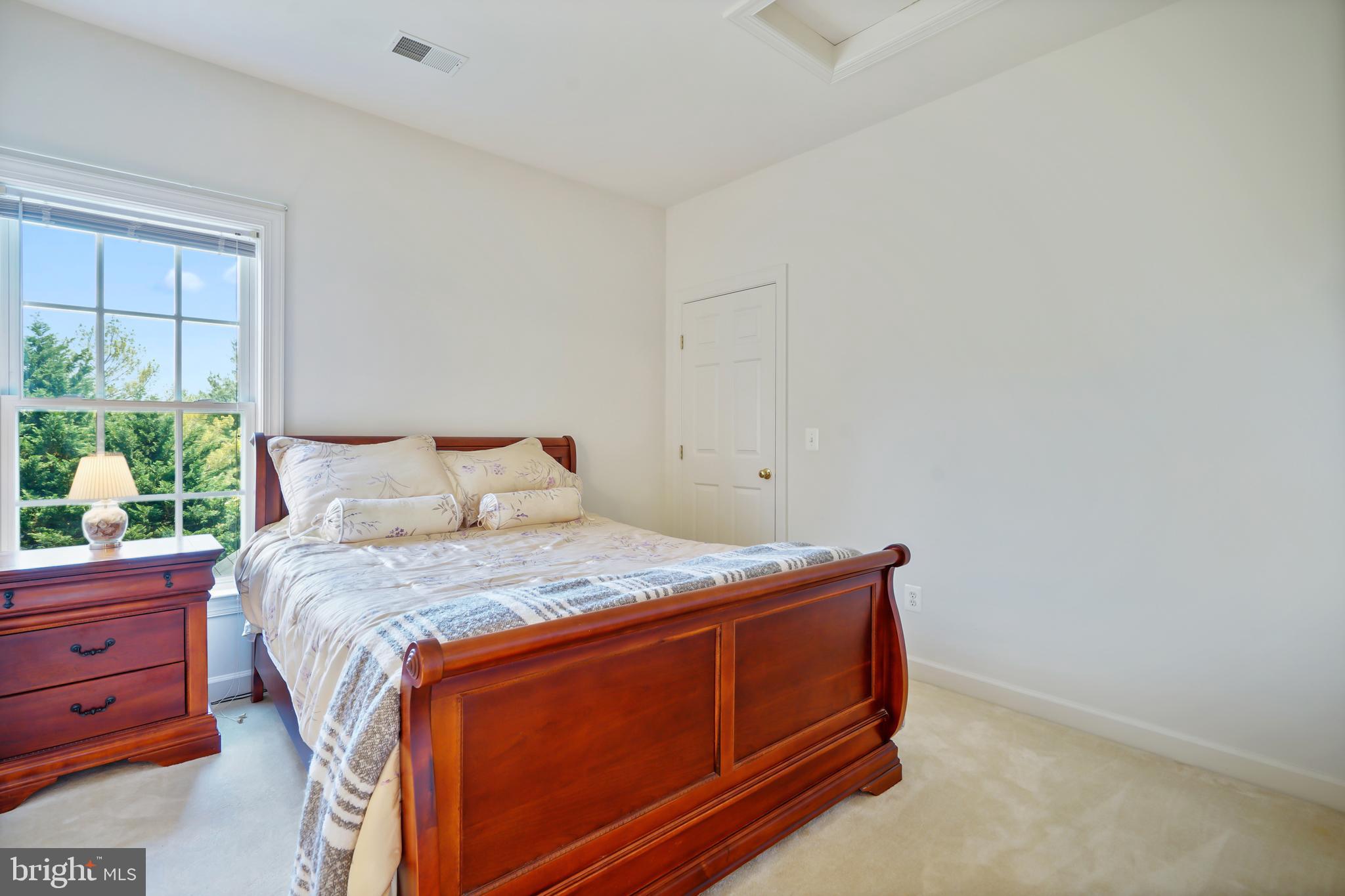 CEDAR HUNT - Residential