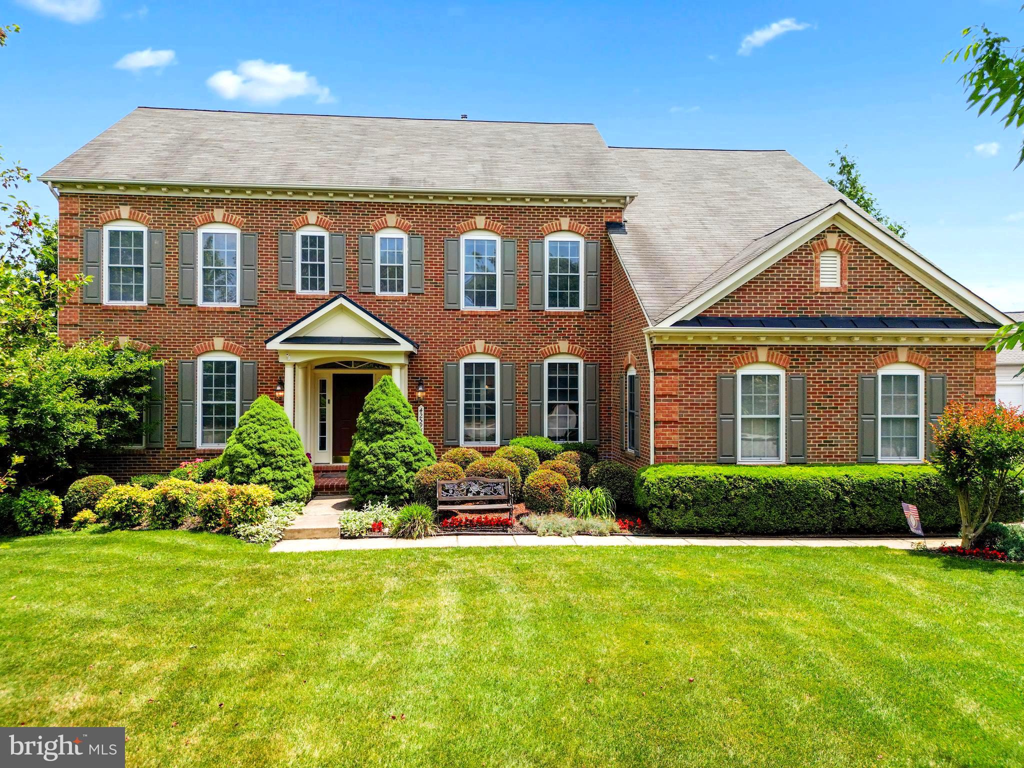 CEDAR HUNT - Residential