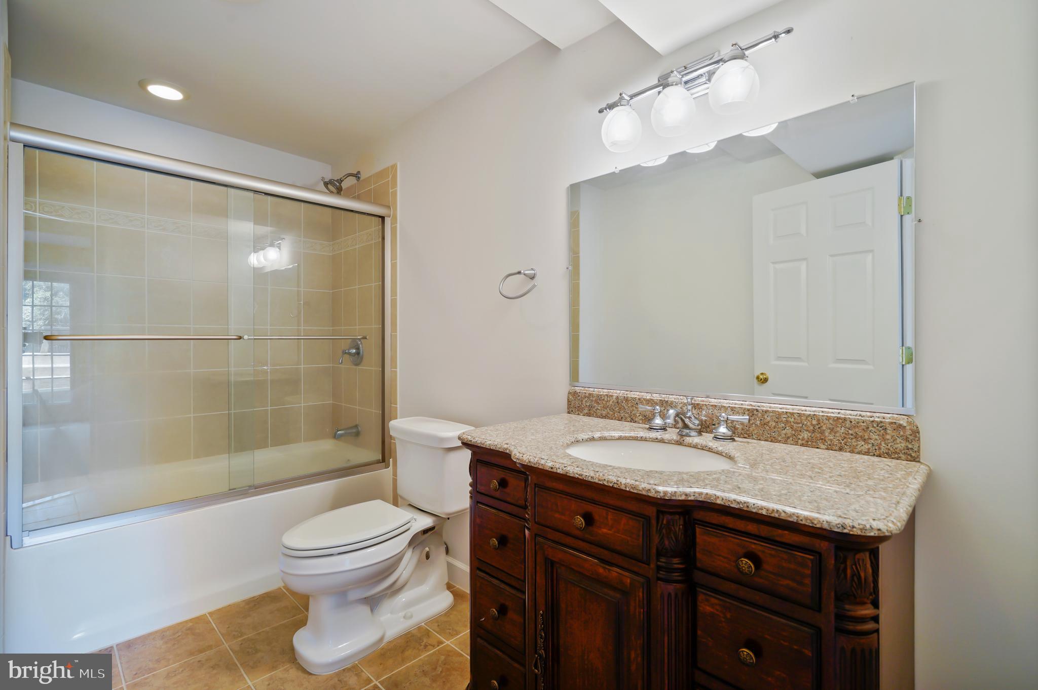 CEDAR HUNT - Residential