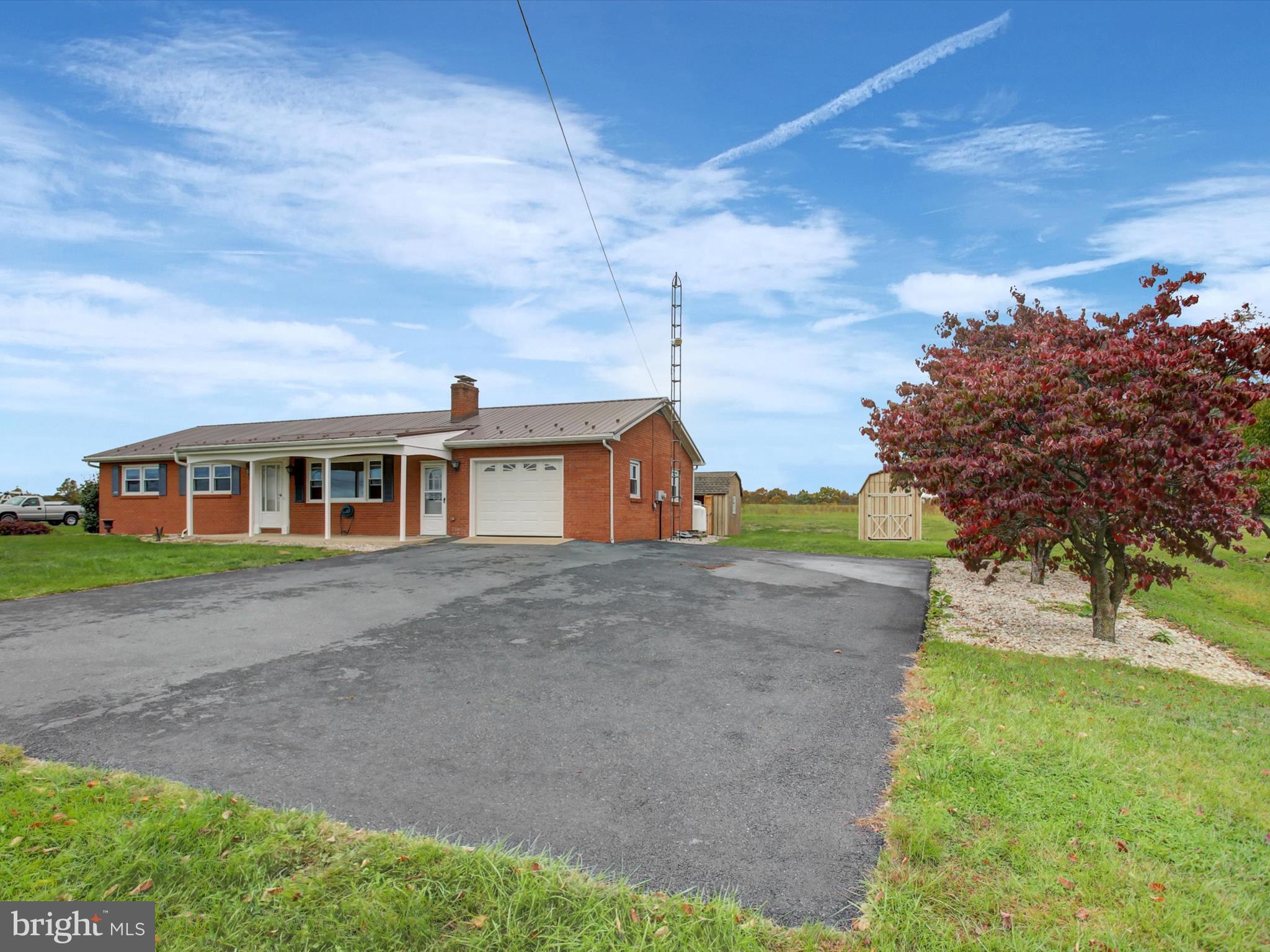 3771 BUCHANAN TRAIL W