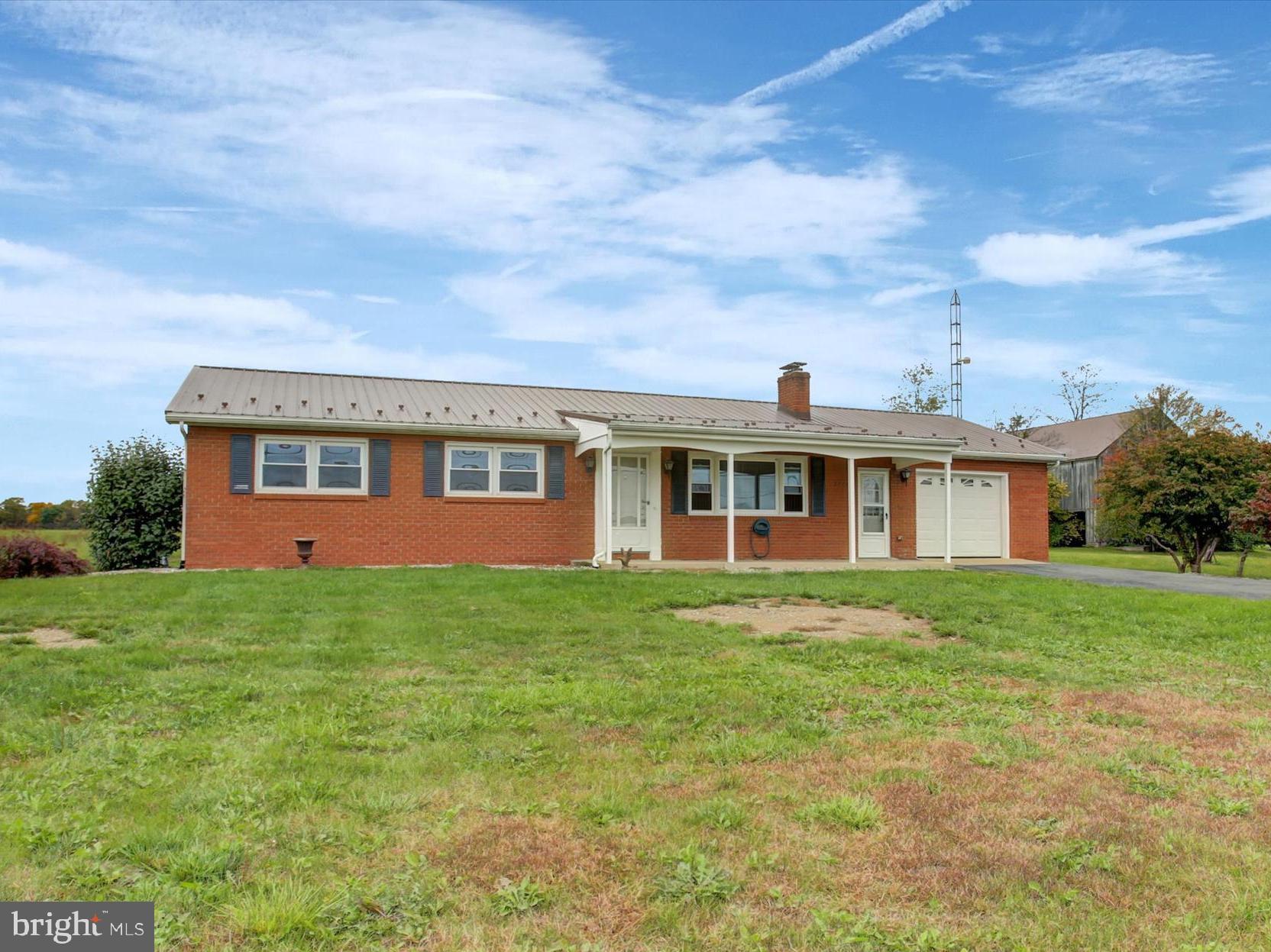 3771 BUCHANAN TRAIL W