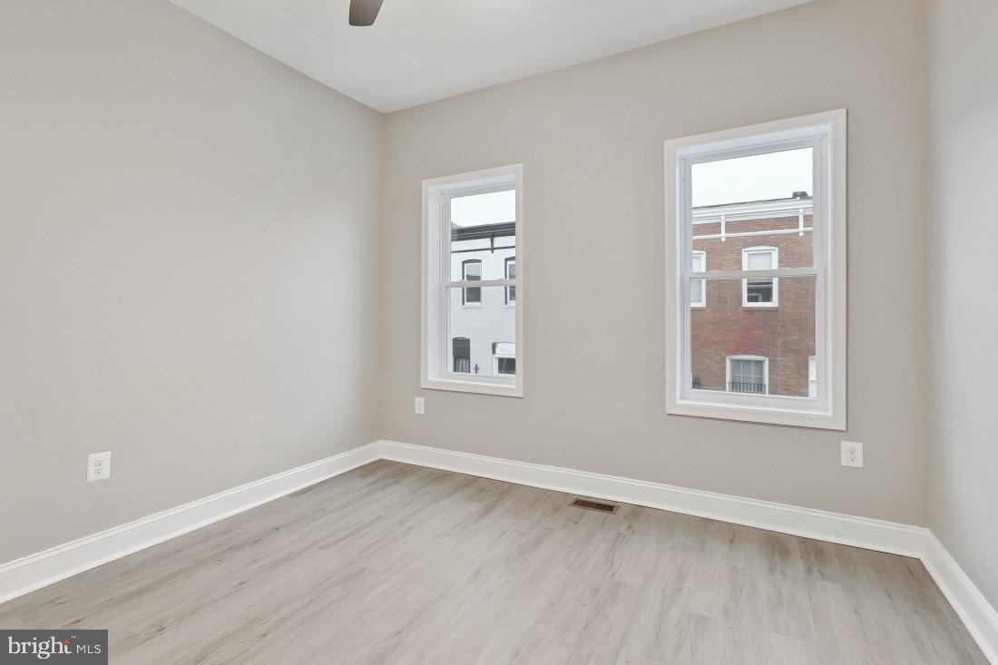 ELWOOD PARK - Residential