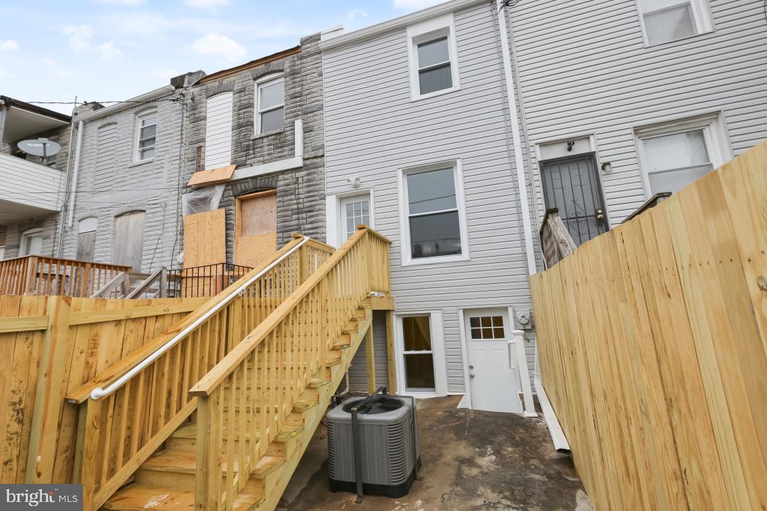 ELWOOD PARK - Residential