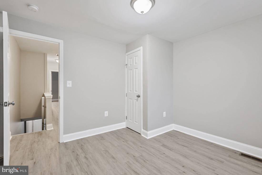 ELWOOD PARK - Residential