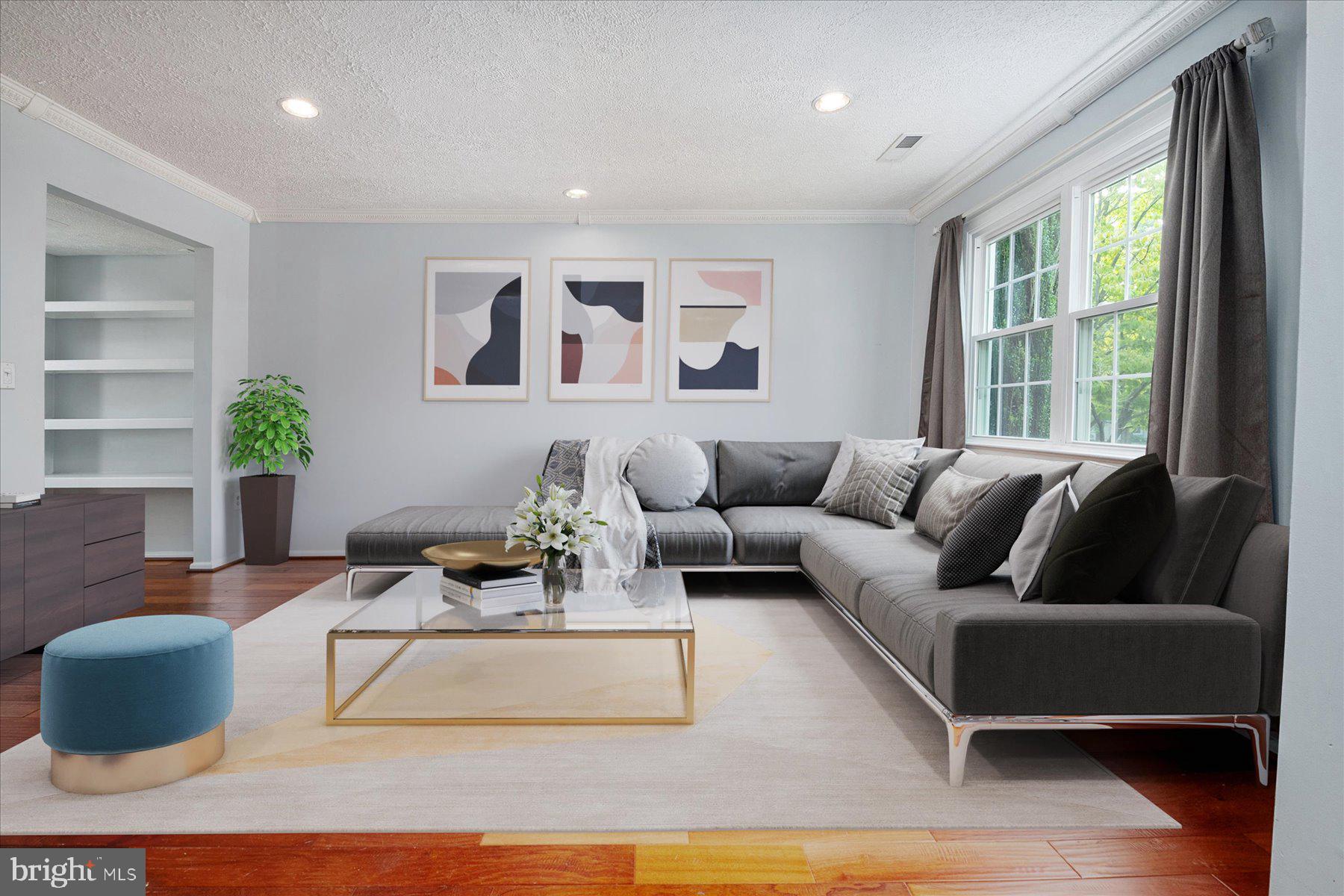 WHISPERING WOODS - Residential