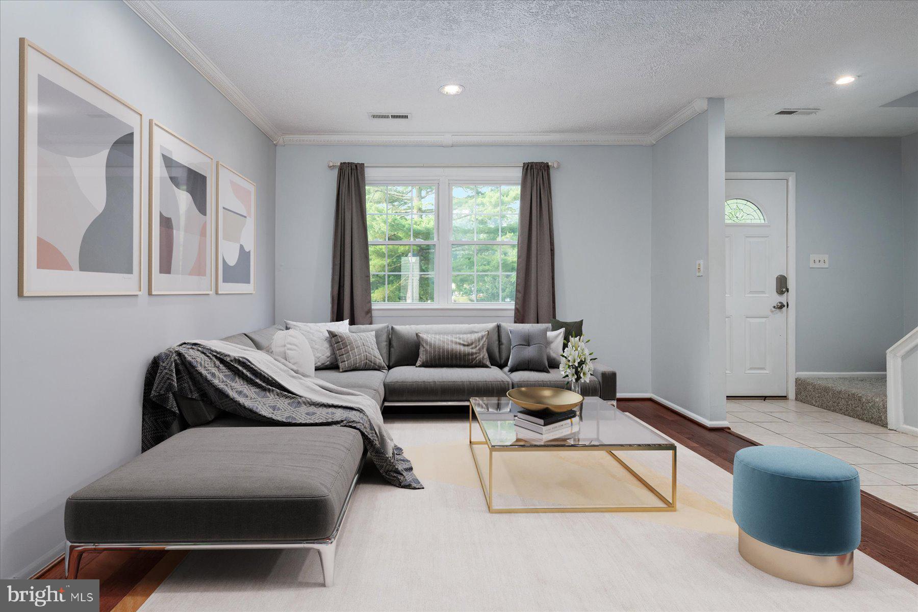 WHISPERING WOODS - Residential