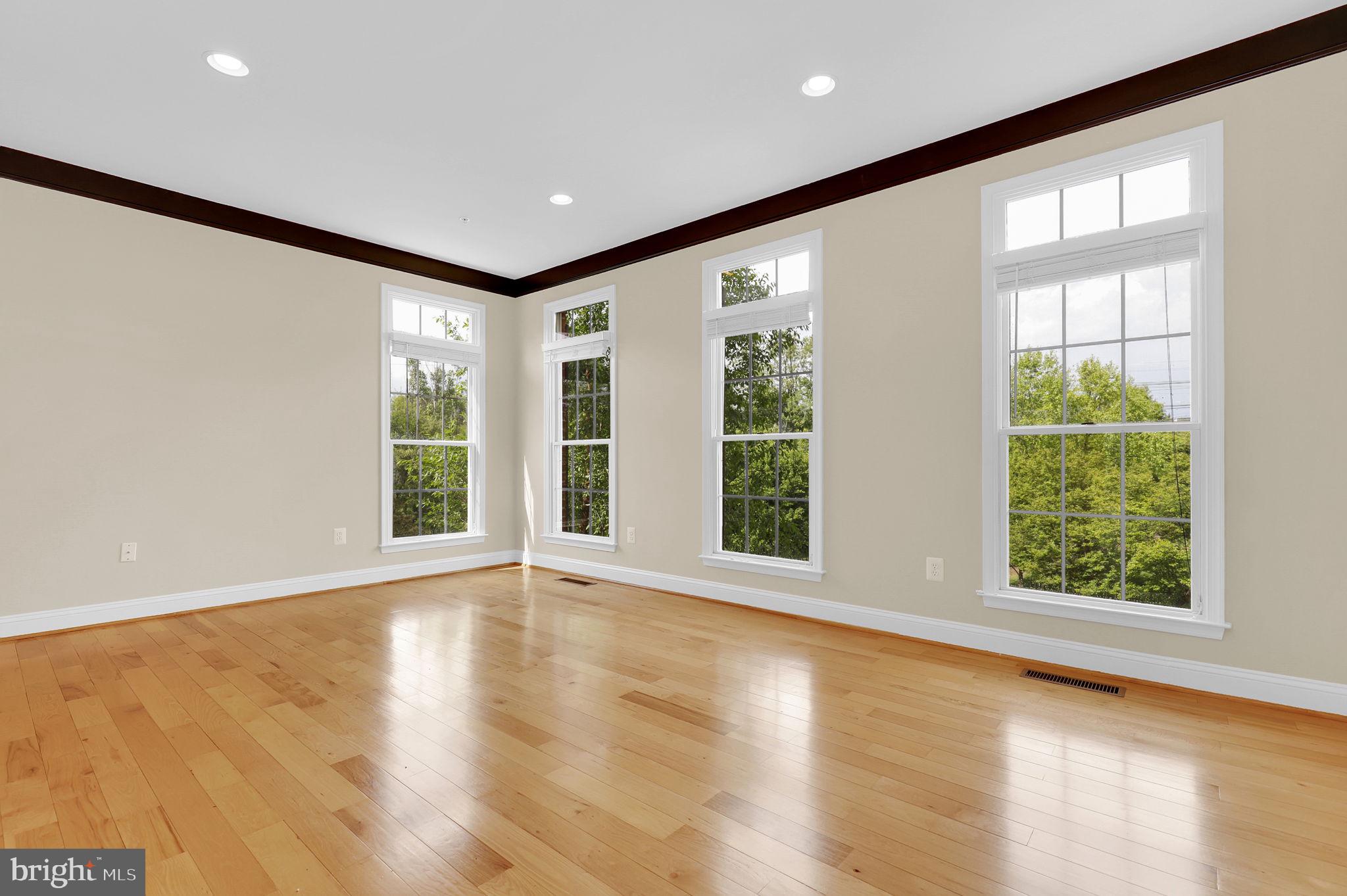 10312 POTOMAC CORNER DRIVE