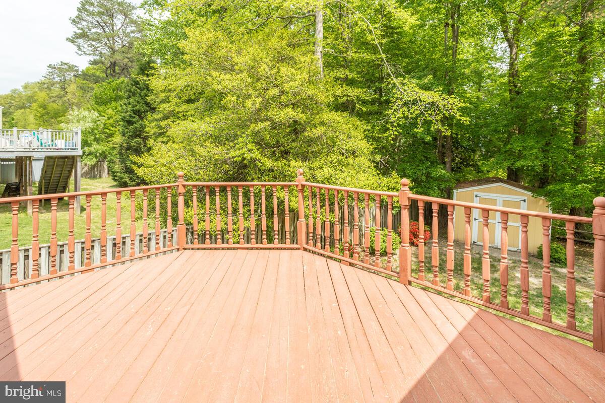 SANDY OAKS - Residential