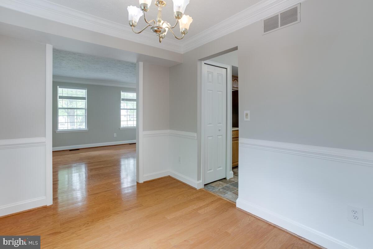 SANDY OAKS - Residential