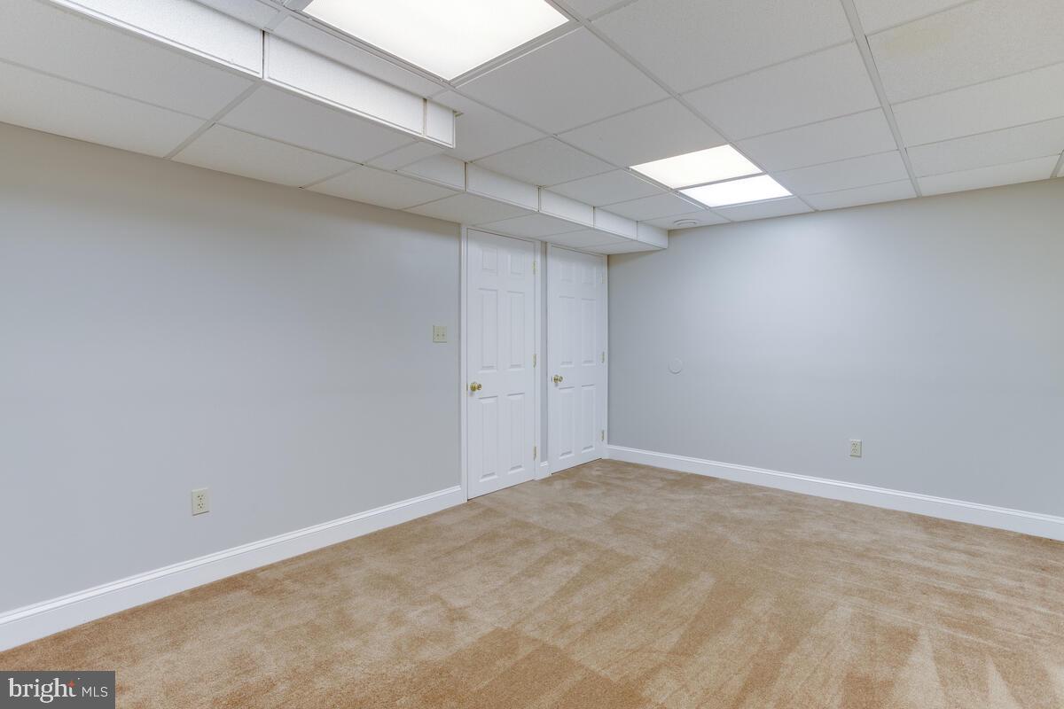 SANDY OAKS - Residential