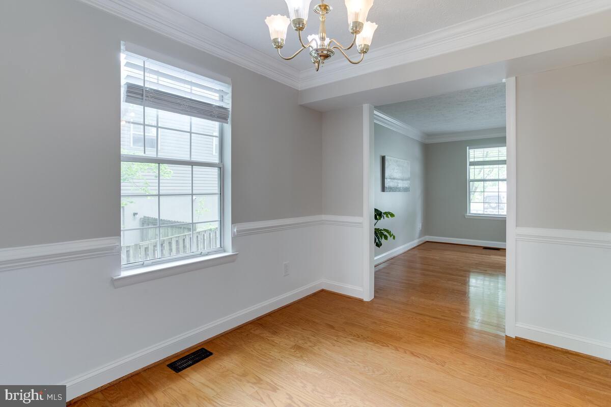 SANDY OAKS - Residential