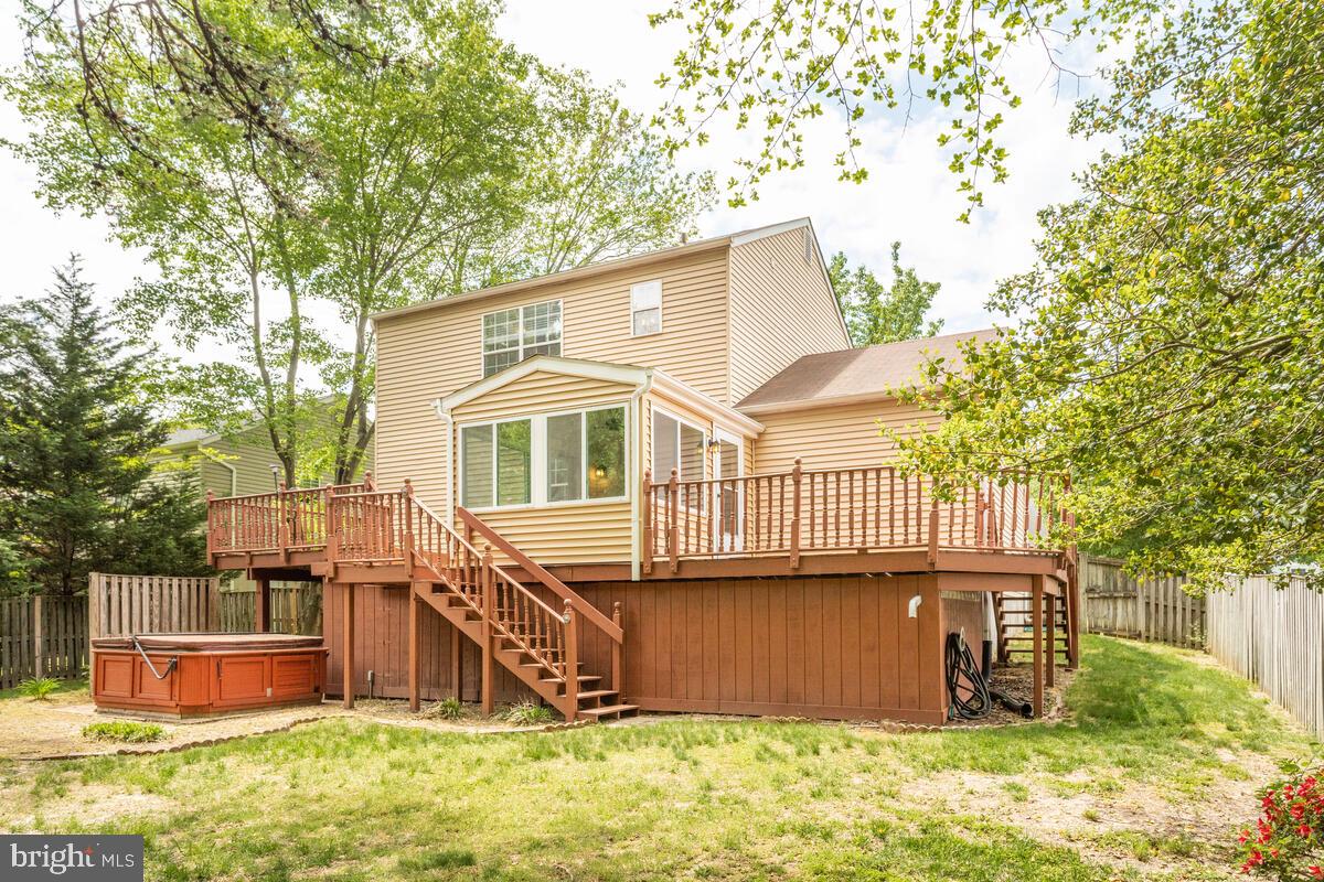 SANDY OAKS - Residential