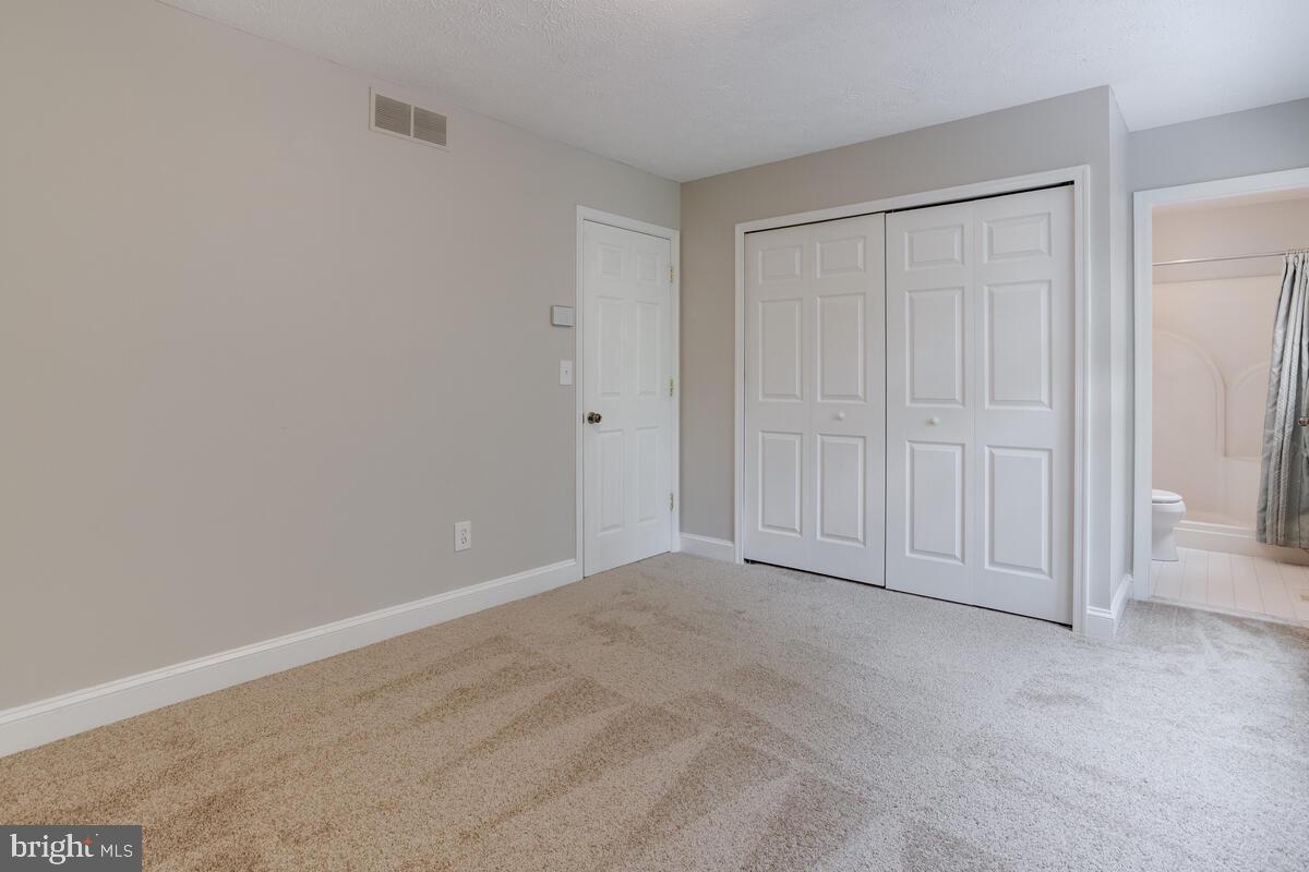 SANDY OAKS - Residential