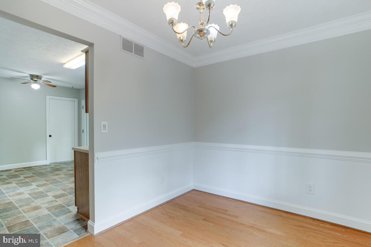 SANDY OAKS - Residential