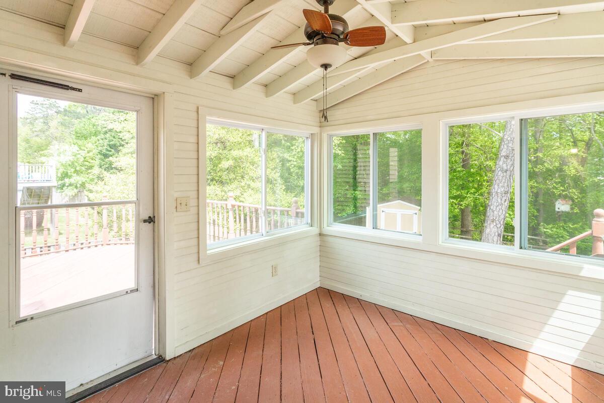 SANDY OAKS - Residential