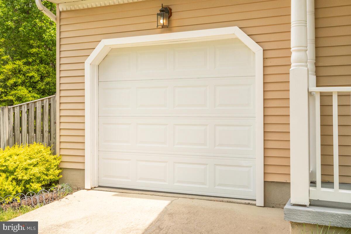 SANDY OAKS - Residential