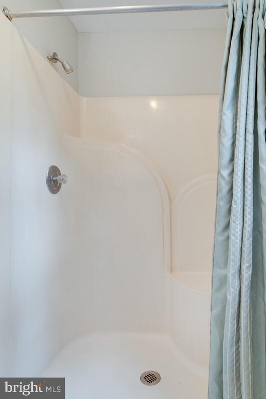 SANDY OAKS - Residential