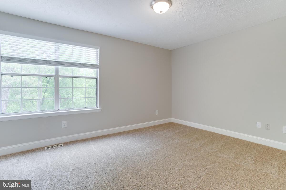 SANDY OAKS - Residential