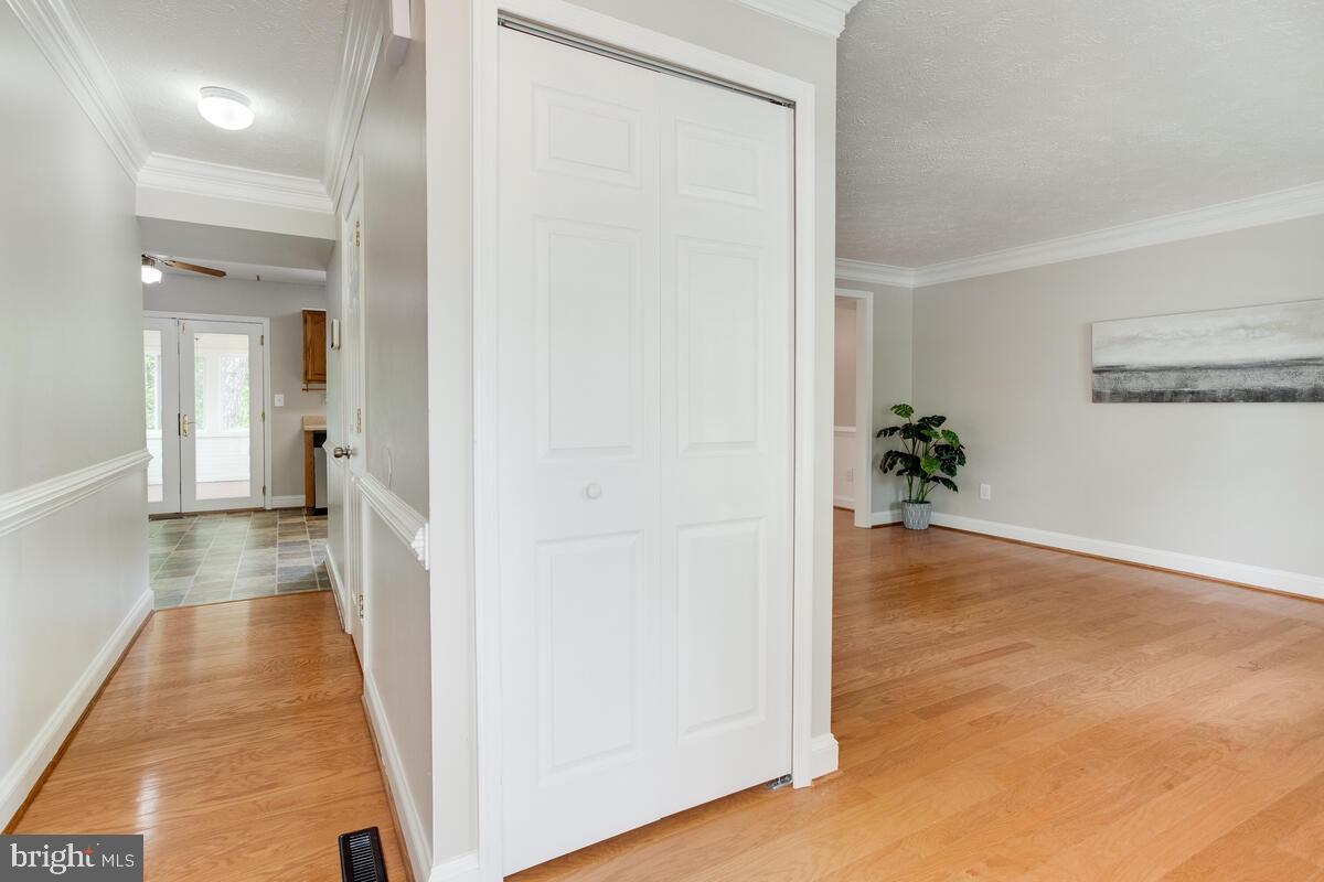 SANDY OAKS - Residential