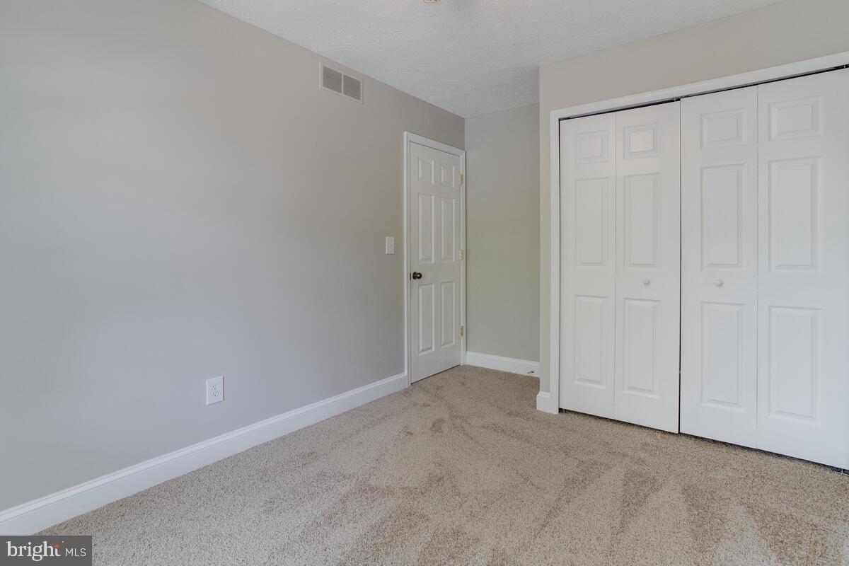 SANDY OAKS - Residential