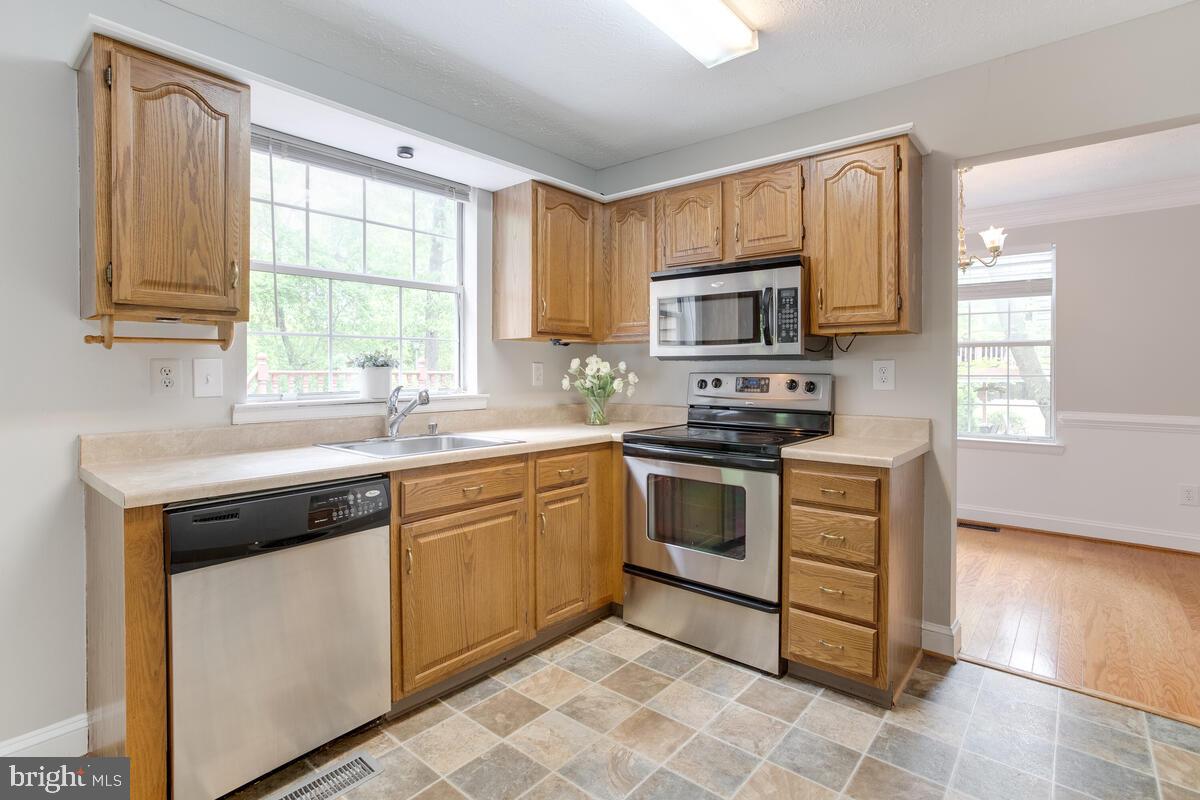 SANDY OAKS - Residential