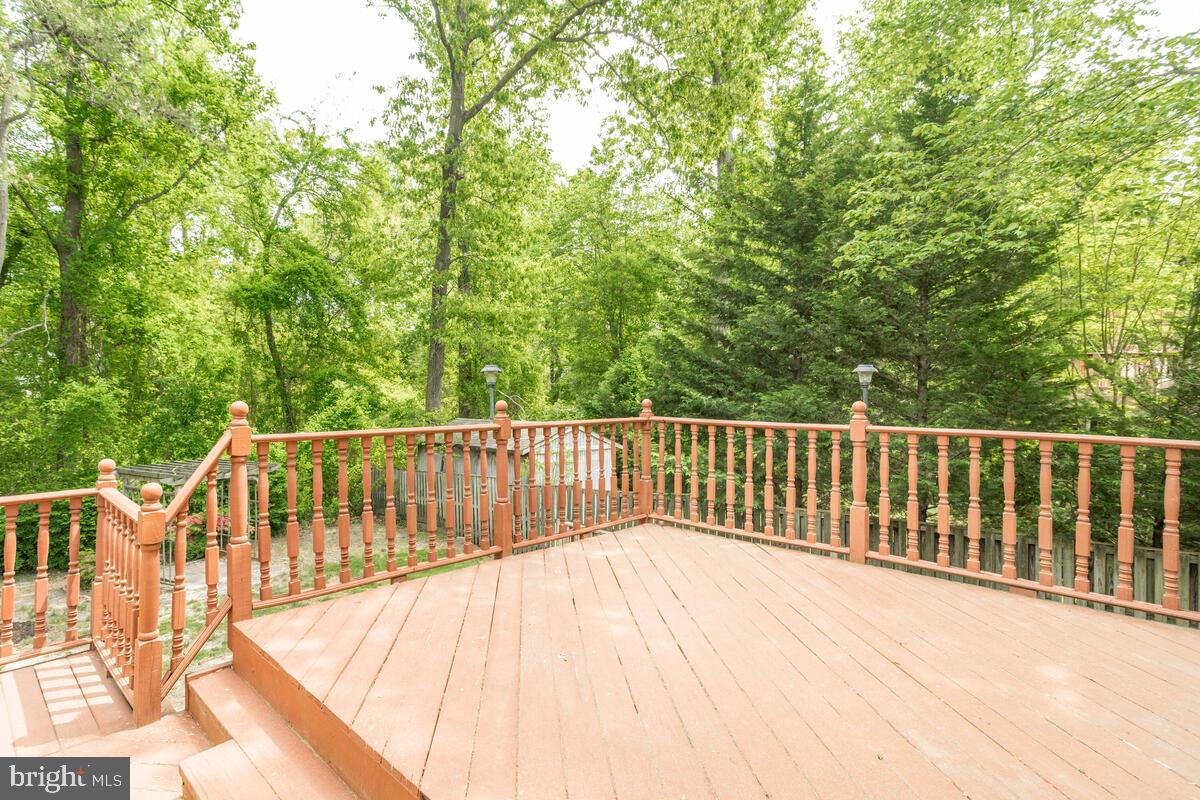 SANDY OAKS - Residential