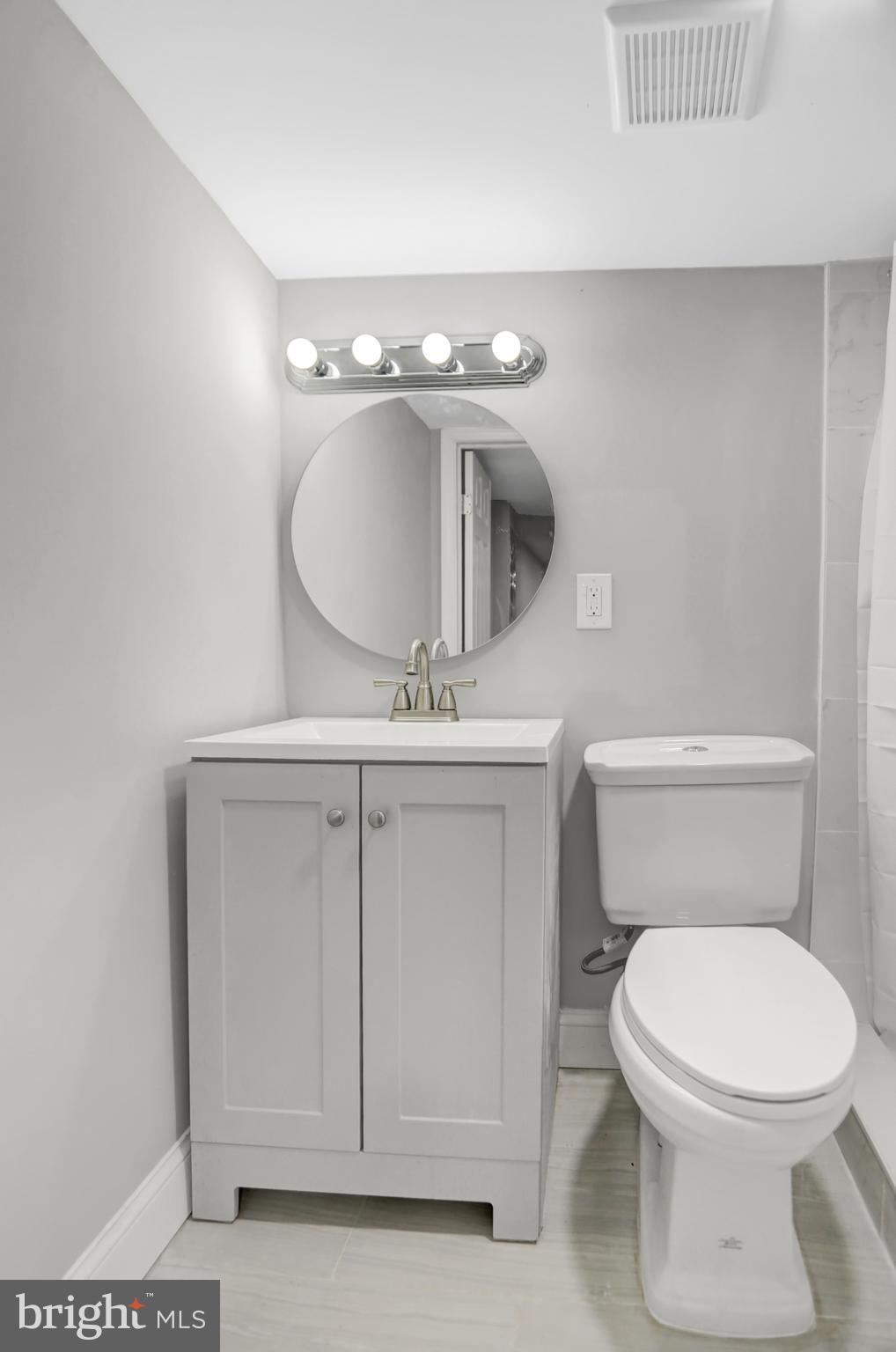 LOCUST POINT - Residential