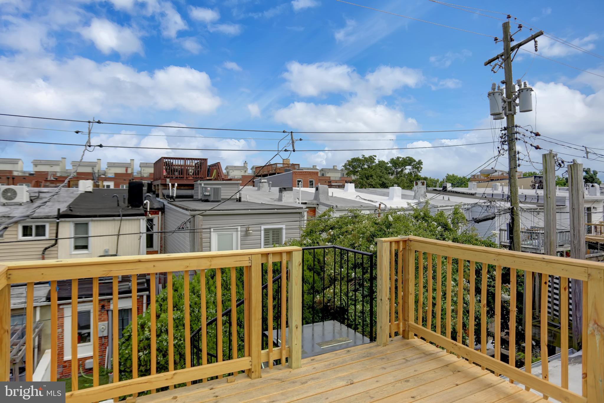 LOCUST POINT - Residential