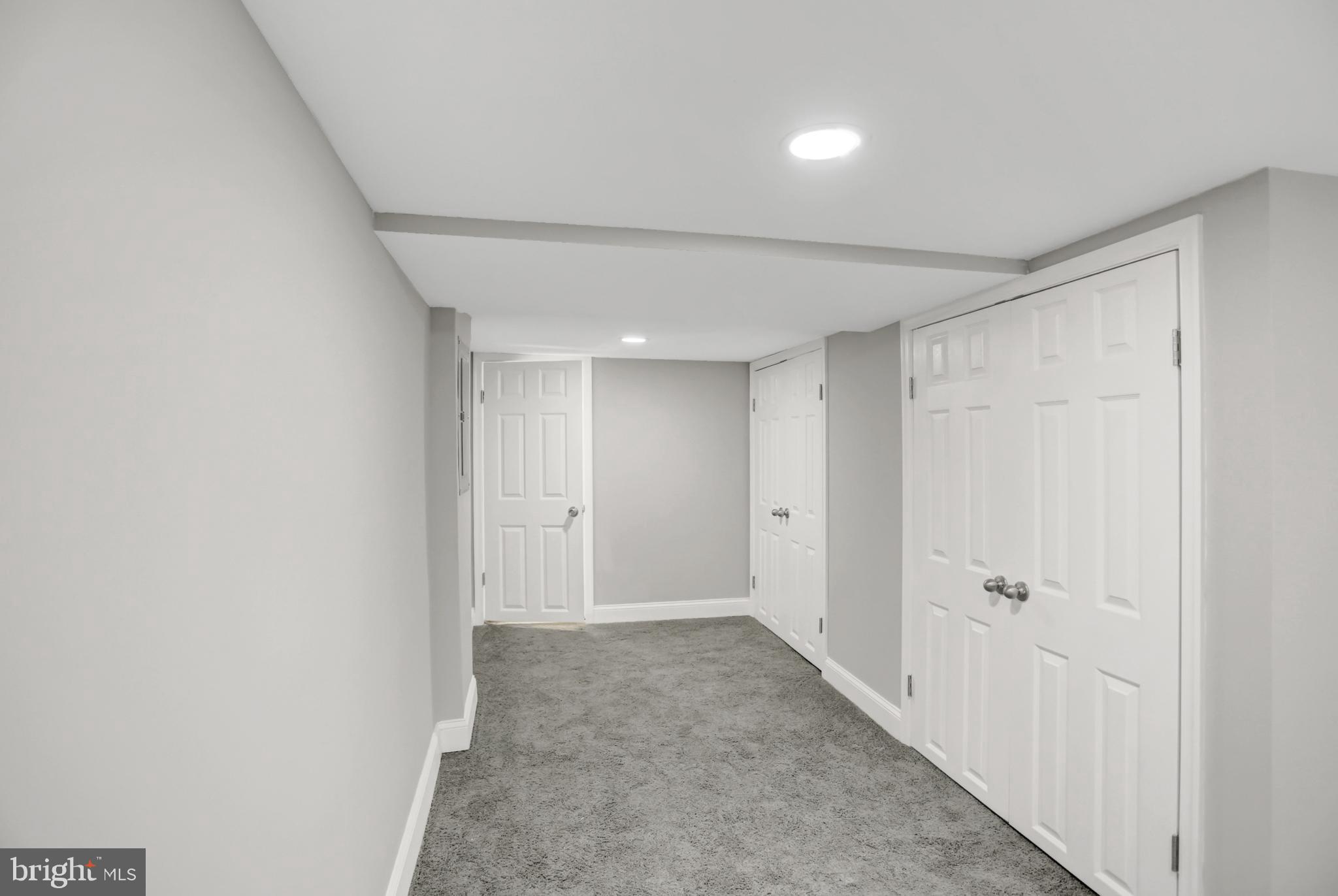 LOCUST POINT - Residential