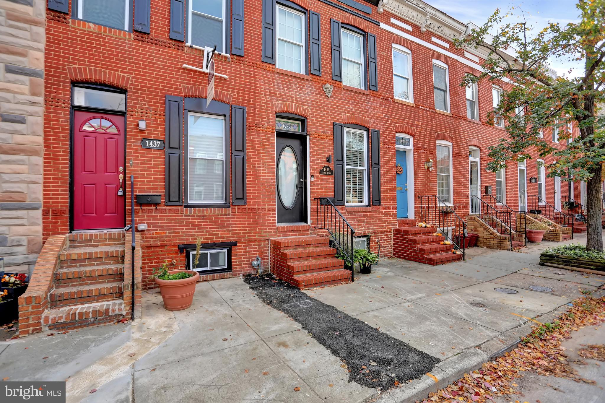 LOCUST POINT - Residential