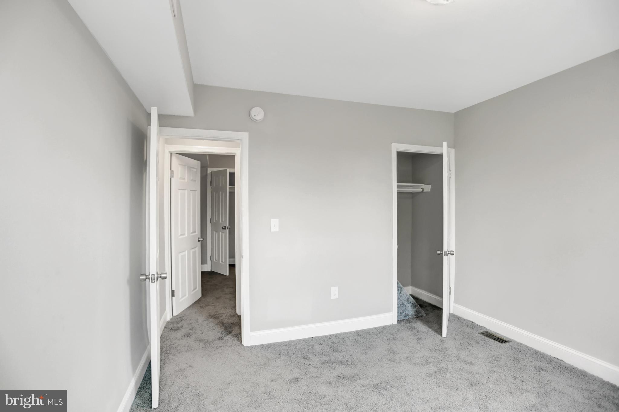 LOCUST POINT - Residential