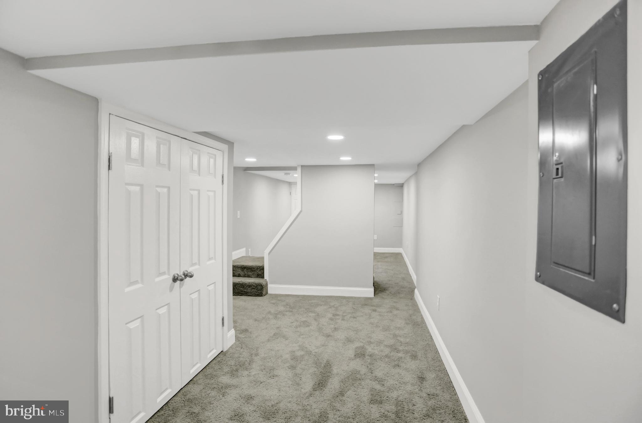 LOCUST POINT - Residential