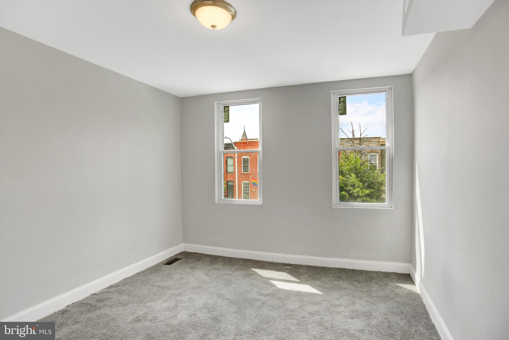 LOCUST POINT - Residential